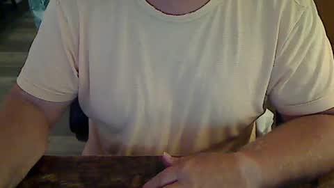 perfecto1957 online show from 11/22/25, 05:01