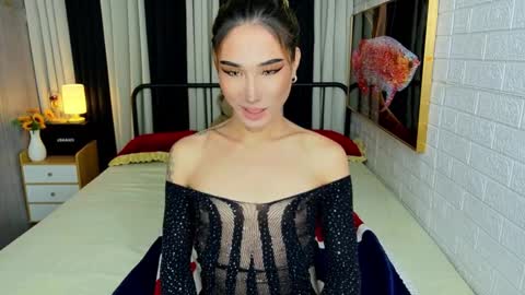 Chloe online show from 10/20/25, 01:17