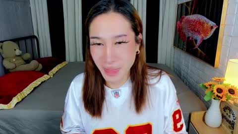 Chloe online show from 10/25/25, 12:40