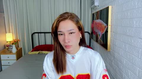 Chloe online show from 11/06/25, 02:51