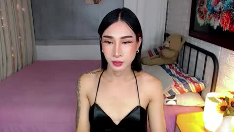 Chloe online show from 12/15/25, 01:10