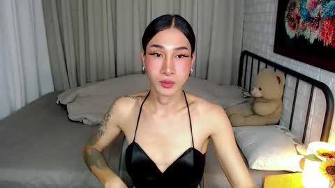 Chloe online show from 12/23/25, 01:25