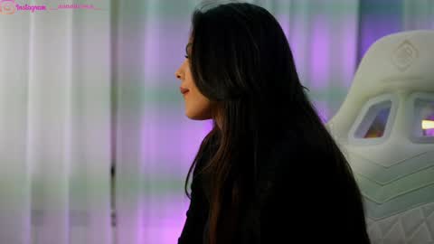 Dee online show from 01/19/26, 12:20