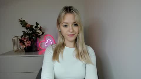 Snapshot of perfectxcindy chatting on 01/03/25, 12:30 Cindy online show from 01/03/25, 12:30