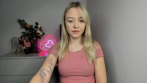 Snapshot of perfectxcindy chatting on 01/10/25, 06:20 Cindy online show from 01/10/25, 06:20