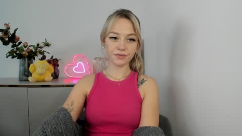 Snapshot of perfectxcindy chatting on 02/05/25, 12:27 Cindy online show from 02/05/25, 12:27