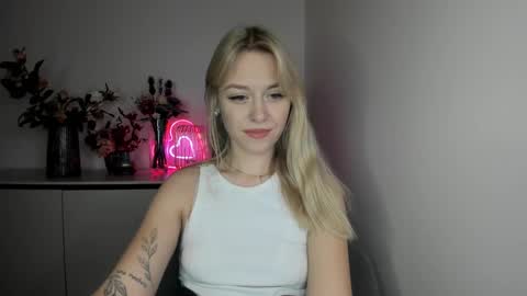 Snapshot of perfectxcindy chatting on 02/28/25, 10:20 Cindy online show from 02/28/25, 10:20