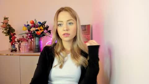 Snapshot of perfectxcindy chatting on 10/15/25, 05:40 Cindy online show from 10/15/25, 05:40