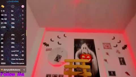 Perla online show from 10/24/25, 07:32