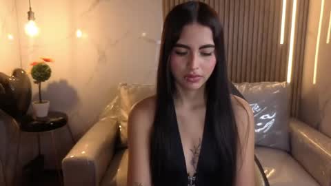 perla_lovely online show from 04/27/26, 12:47
