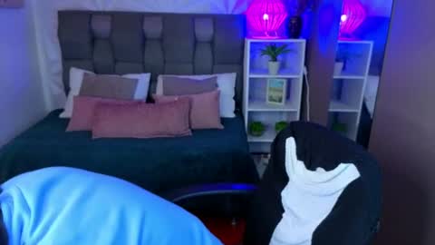  PERLA online show from 06/22/26, 04:15