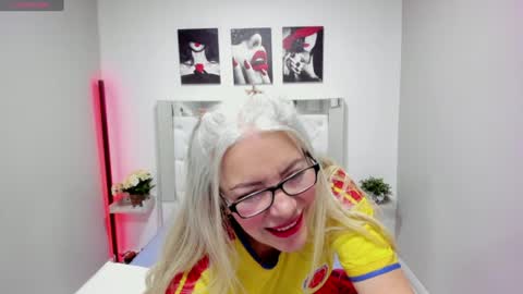 Snapshot of perlaa_sweet_ chatting on 07/03/26, 01:06 Perla online show from 07/03/26, 01:06