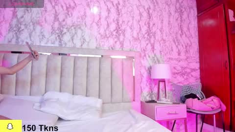 Perla online show from 11/07/25, 11:43