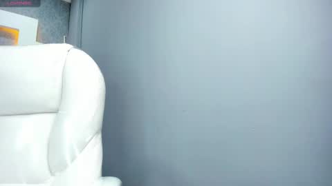 Snapshot of perlaevansx chatting on 09/13/25, 10:53 PERLA online show from 09/13/25, 10:53