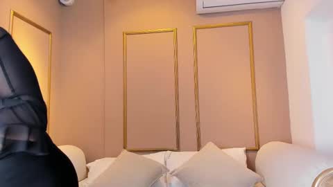 Snapshot of perlapreciosa chatting on 09/23/25, 03:42 PerlaPreciosa online show from 09/23/25, 03:42