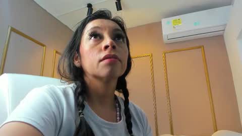 Snapshot of perlapreciosa chatting on 11/16/25, 03:56 PerlaPreciosa online show from 11/16/25, 03:56