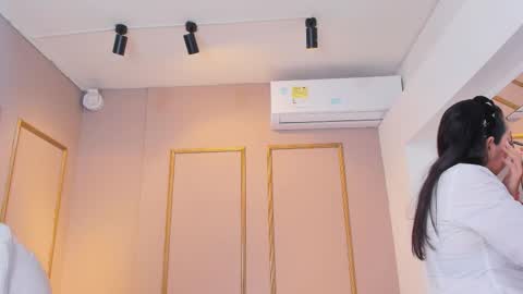 Snapshot of perlapreciosa chatting on 02/07/26, 04:05 PerlaPreciosa online show from 02/07/26, 04:05