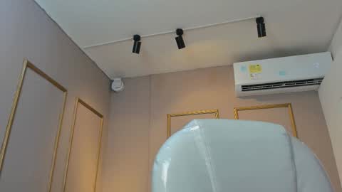 Snapshot of perlapreciosa chatting on 02/22/26, 04:02 PerlaPreciosa online show from 02/22/26, 04:02