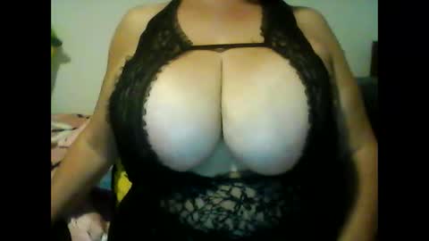 perlita070822 online show from 01/08/25, 04:55