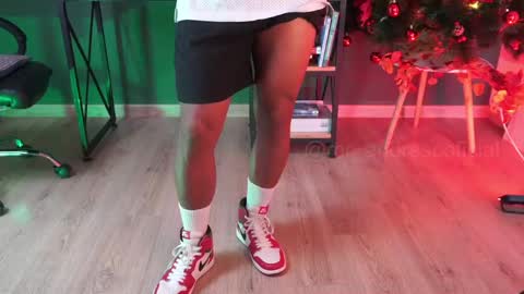 andres    online show from 12/28/24, 05:25