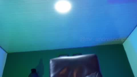 andres    online show from 01/21/25, 11:45