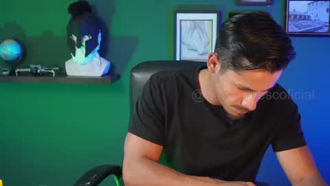 andres    online show from 03/06/25, 07:54