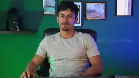 andres    online show from 10/28/25, 07:49