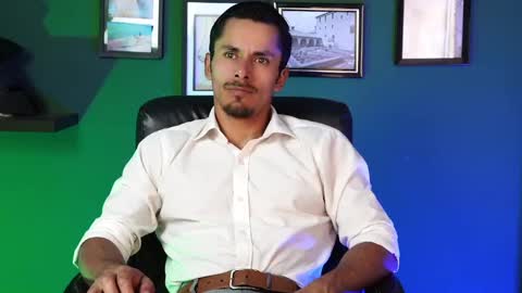 andres    online show from 12/15/25, 07:51