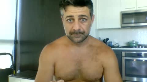 Snapshot of persianprince546 chatting on 05/31/26, 06:09 persianprince546 online show from 05/31/26, 06:09