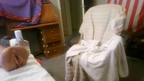 Snapshot of perthguy007 chatting on 10/13/25, 01:44 Viking-reigns online show from 10/13/25, 01:44