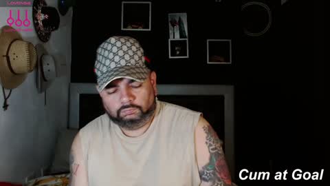 Snapshot of perverseveteranmanxxx chatting on 12/05/24, 01:58 Carlos online show from 12/05/24, 01:58