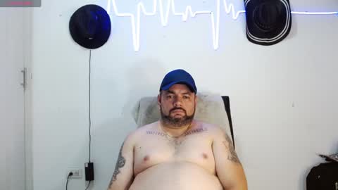 Snapshot of perverseveteranmanxxx chatting on 12/19/24, 05:07 Carlos online show from 12/19/24, 05:07