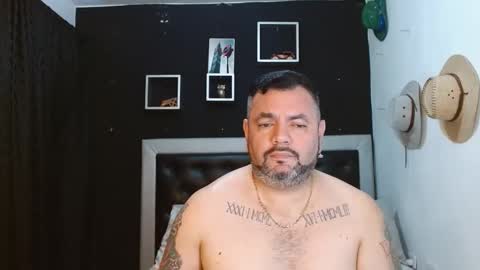 Snapshot of perverseveteranmanxxx chatting on 01/22/25, 03:51 Carlos online show from 01/22/25, 03:51