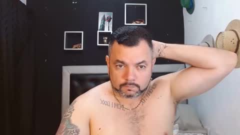 Snapshot of perverseveteranmanxxx chatting on 01/23/25, 01:13 Carlos online show from 01/23/25, 01:13