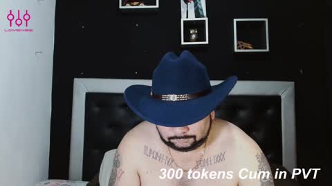 Snapshot of perverseveteranmanxxx chatting on 02/21/25, 05:24 Carlos online show from 02/21/25, 05:24