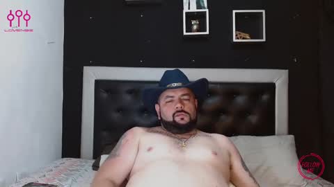 Snapshot of perverseveteranmanxxx chatting on 02/28/25, 11:45 Carlos online show from 02/28/25, 11:45