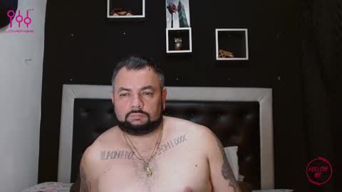 Snapshot of perverseveteranmanxxx chatting on 03/07/25, 05:08 Carlos online show from 03/07/25, 05:08