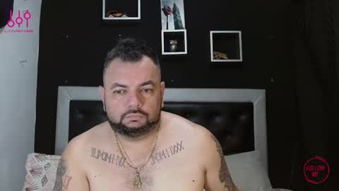 Snapshot of perverseveteranmanxxx chatting on 03/10/25, 01:32 Carlos online show from 03/10/25, 01:32