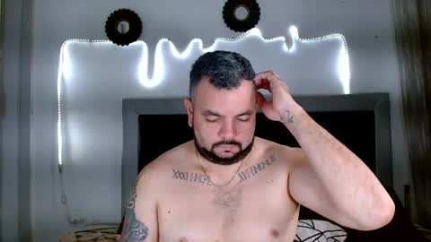 Snapshot of perverseveteranmanxxx chatting on 09/08/25, 03:00 Carlos online show from 09/08/25, 03:00