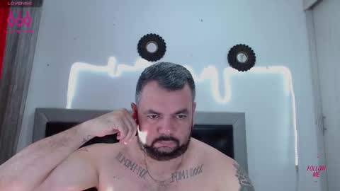 Snapshot of perverseveteranmanxxx chatting on 09/14/25, 03:11 Carlos online show from 09/14/25, 03:11