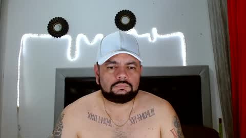 Snapshot of perverseveteranmanxxx chatting on 09/23/25, 02:25 Carlos online show from 09/23/25, 02:25