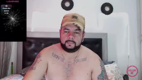 Snapshot of perverseveteranmanxxx chatting on 10/14/25, 12:50 Carlos online show from 10/14/25, 12:50