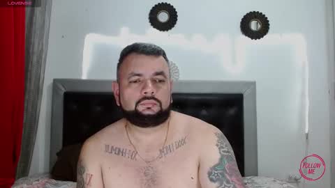 Snapshot of perverseveteranmanxxx chatting on 11/02/25, 02:58 Carlos online show from 11/02/25, 02:58