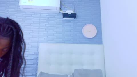 pervert_shydoll online show from 04/17/26, 03:31