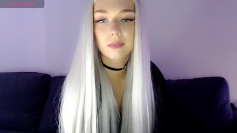 Isabella online show from 01/04/25, 12:05