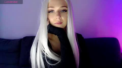 Isabella online show from 02/28/25, 02:09