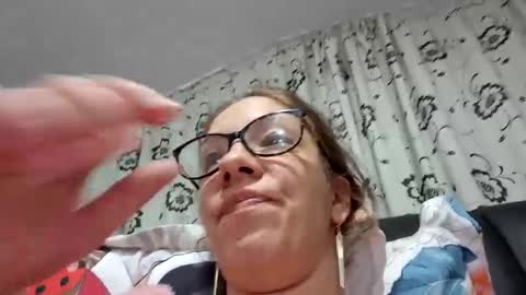 Lisa -  online show from 12/29/24, 07:43