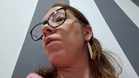 Lisa -  online show from 12/30/24, 06:27