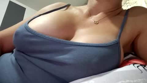 Lisa -  online show from 11/18/25, 11:25