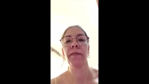 Lisa -  online show from 03/11/26, 07:47